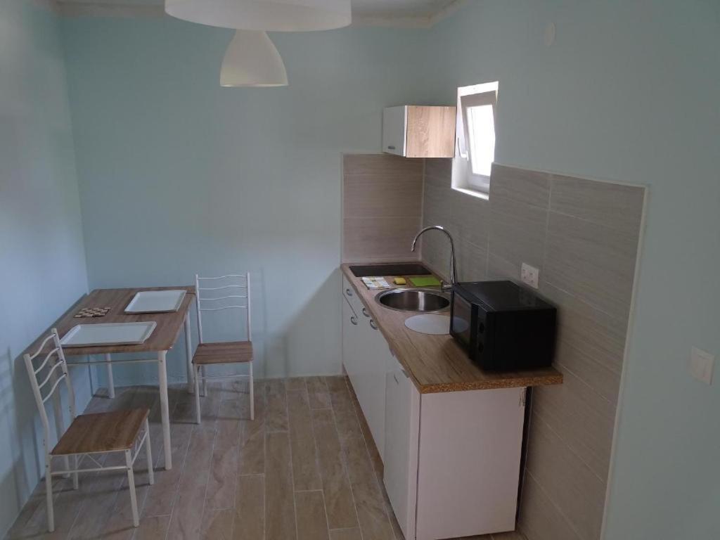 Apartments Losinj Mali Losinj Exterior photo