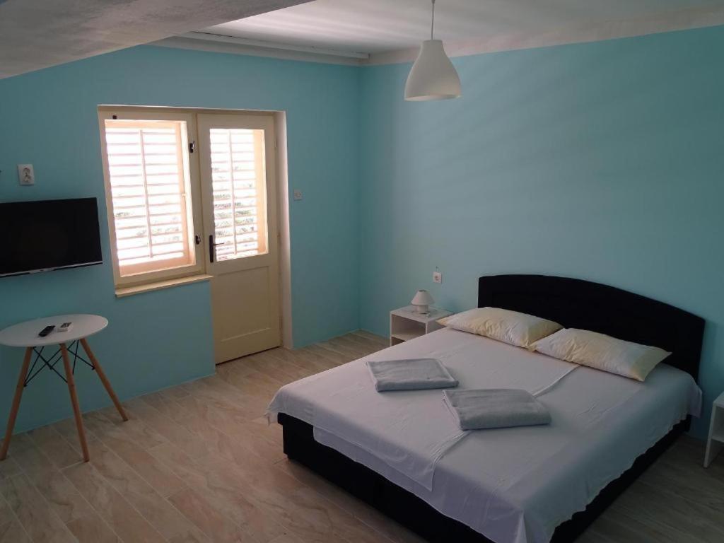 Apartments Losinj Mali Losinj Exterior photo
