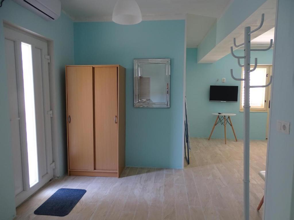 Apartments Losinj Mali Losinj Exterior photo