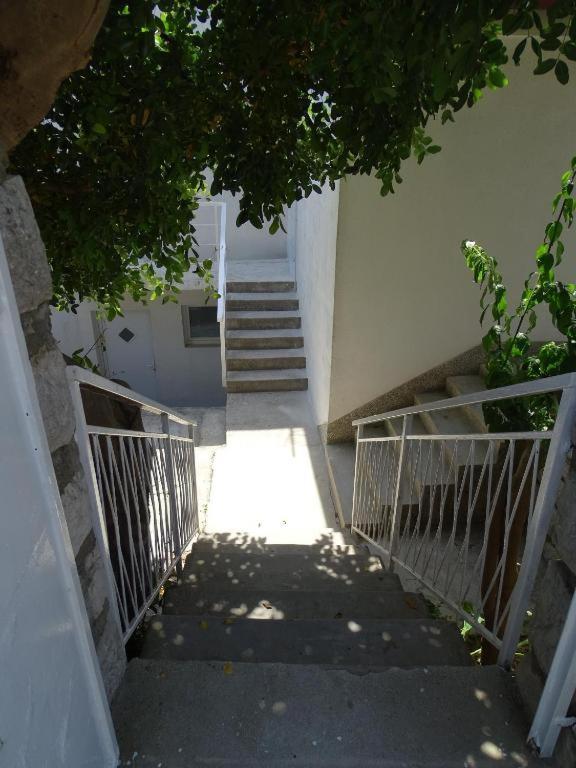 Apartments Losinj Mali Losinj Exterior photo