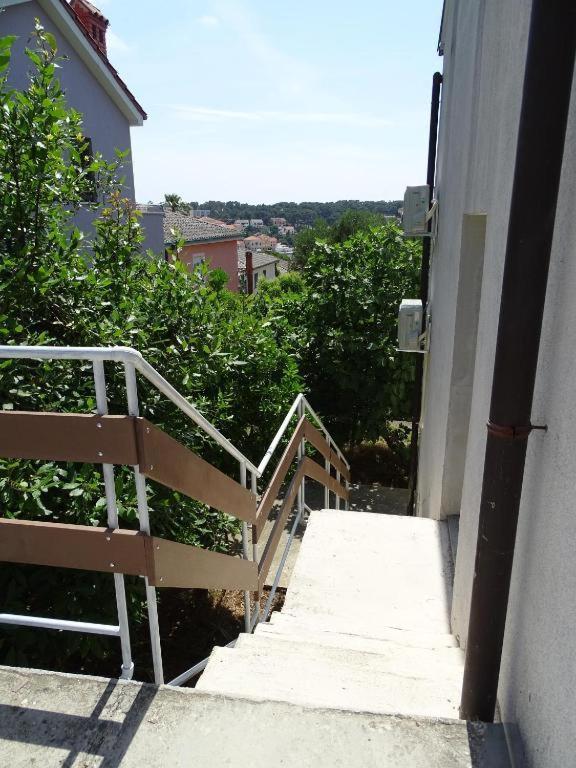 Apartments Losinj Mali Losinj Exterior photo