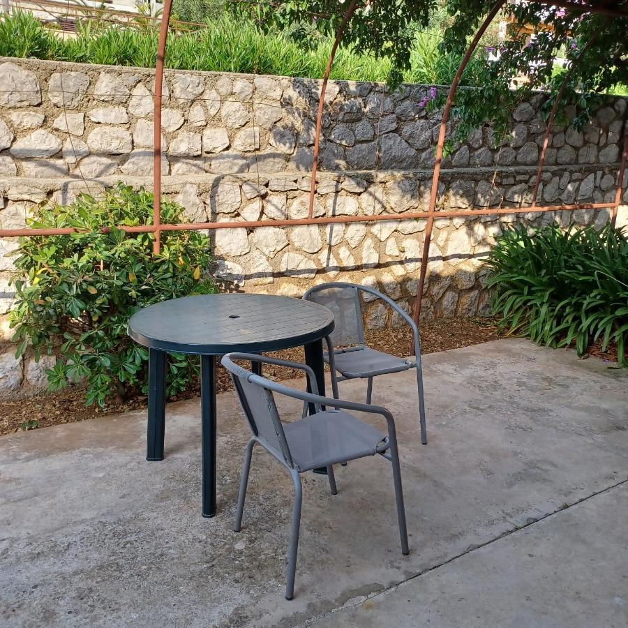 Apartments Losinj Mali Losinj Exterior photo
