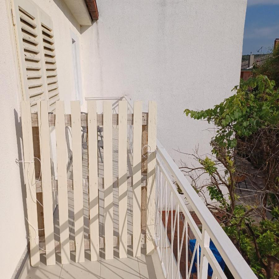 Apartments Losinj Mali Losinj Exterior photo