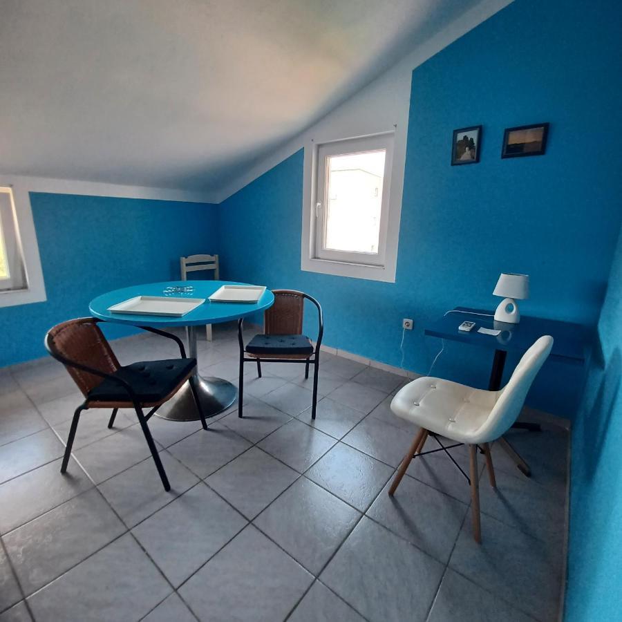 Apartments Losinj Mali Losinj Exterior photo